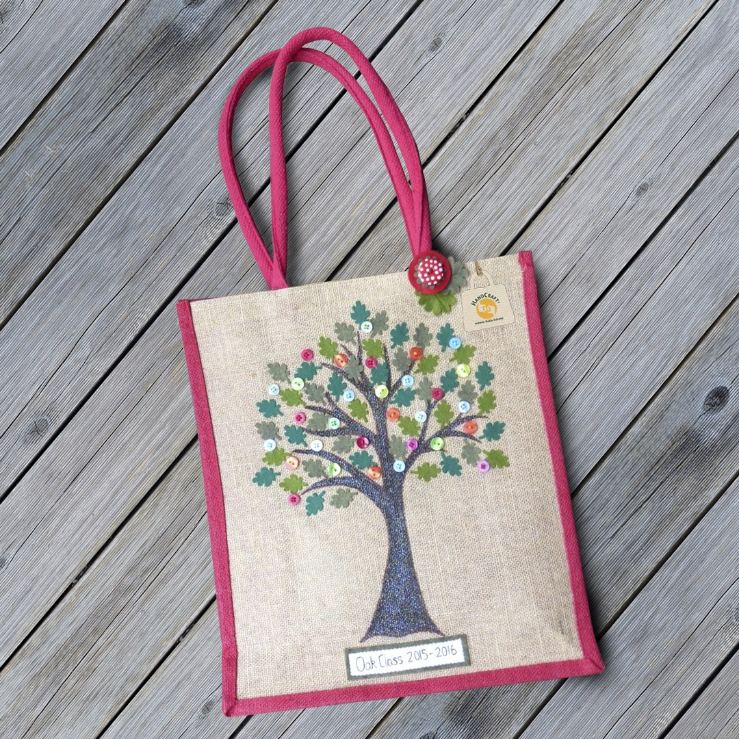 Jute bag with a bold, high-contrast design
