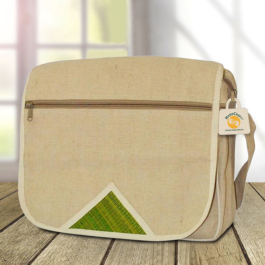 Jute laptop bag with zip closure