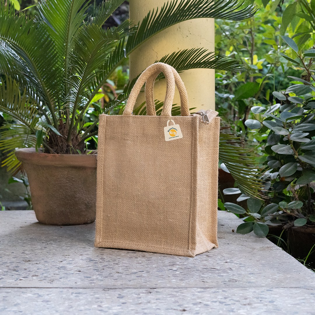 Natural jute bag for comparison with juco and cotton