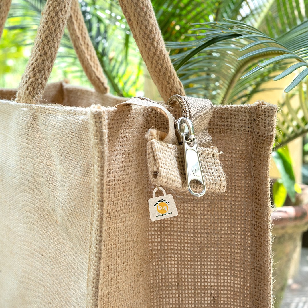 Undyed natural-colour jute bag